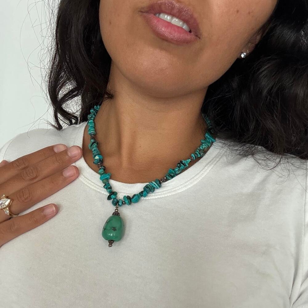 Vintage sterling silver turquoise chip necklace